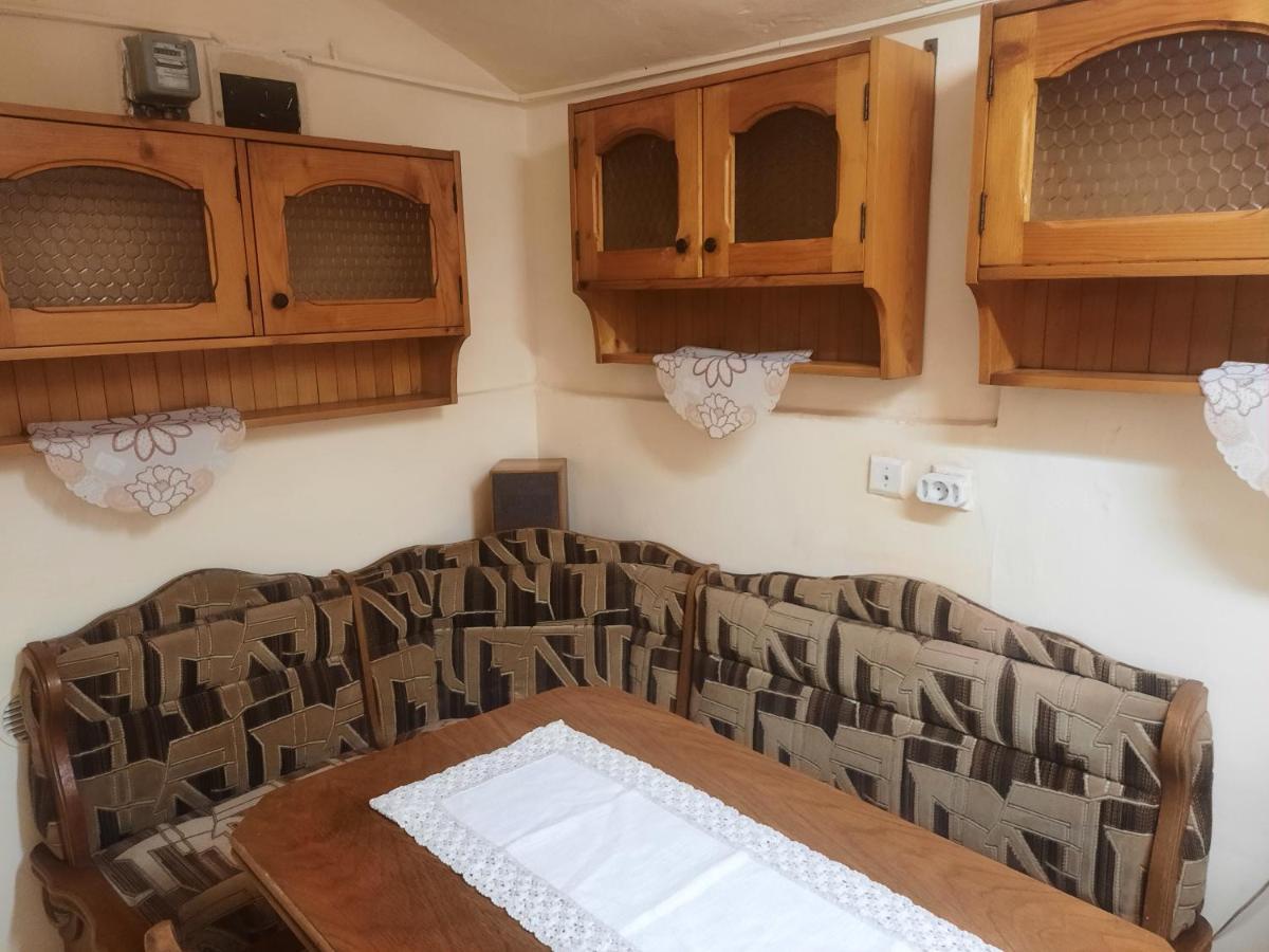 Apartament Pe Malul Raului Bega 티미쇼아라 외부 사진